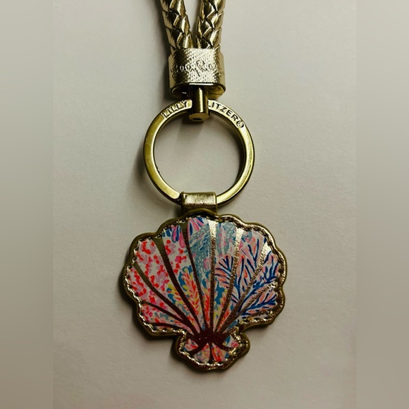 New Lilly Pulitzer Wristlet Keychain Seashell featured in Splashdance Summer - Picture 5 of 12
